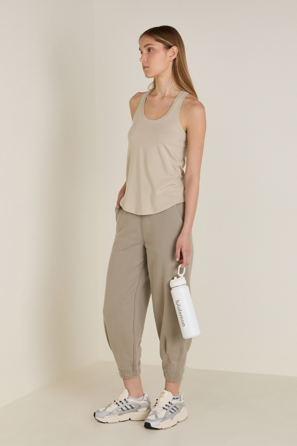 Loungeful Oversized Fit HR Cropped Jogger LULULEMON